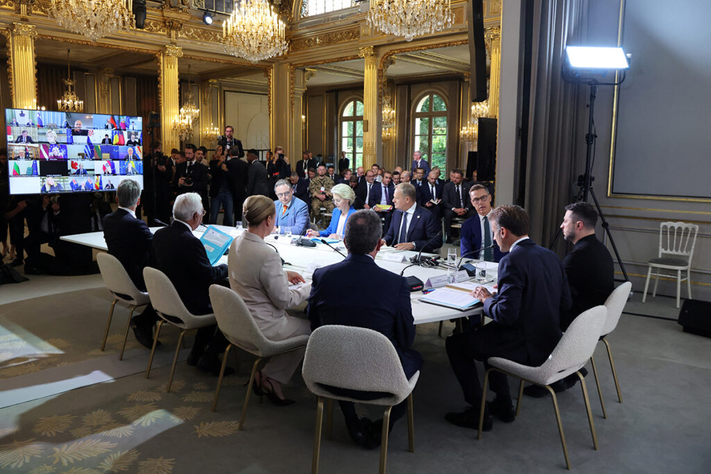 Security Without America: Europe’s Search for Guarantees in Ukraine